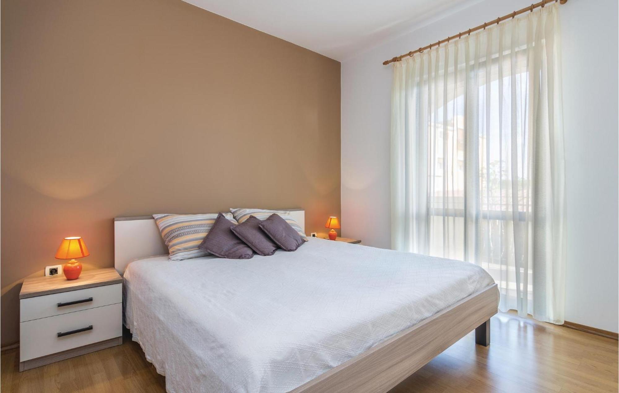 Cozy Apartment In Porec With Wifi Exterior foto